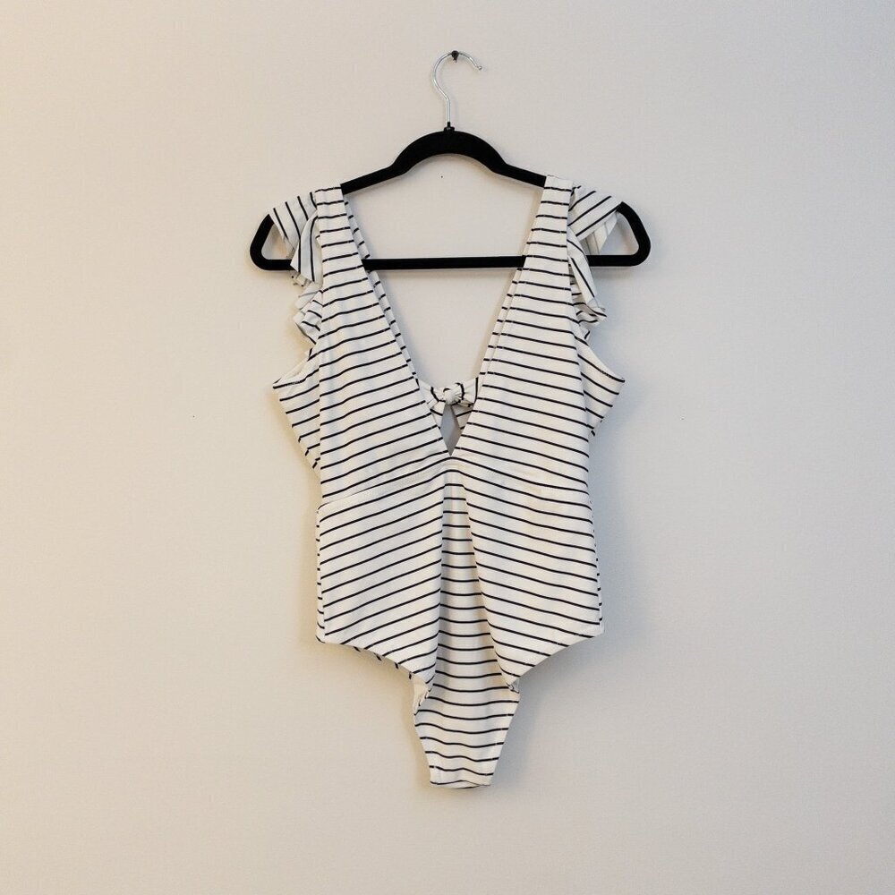 Classic French Riviera-Inspired Ruffle One-Piece Swimsuit – Nautical size M - Picture 2 of 2